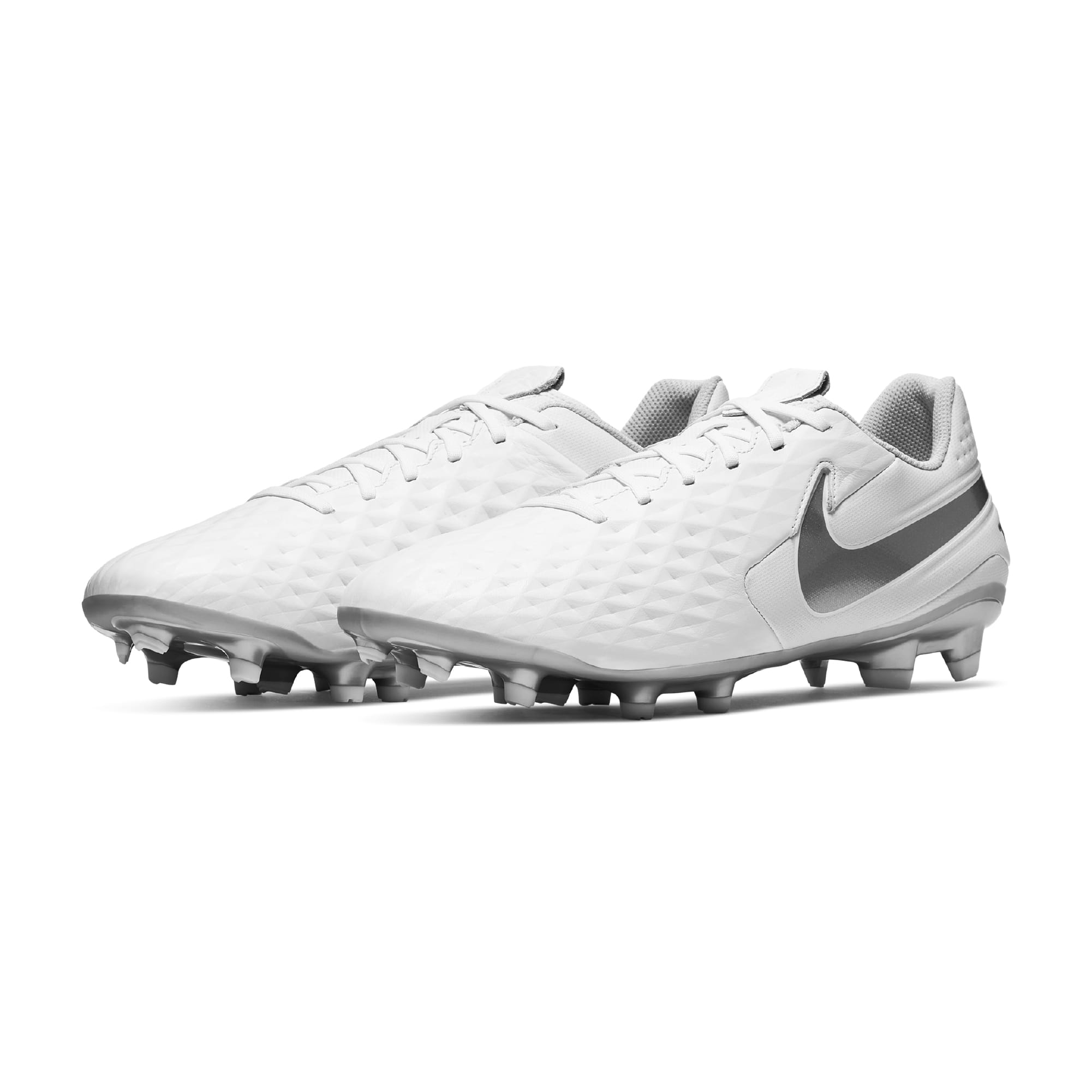 TIEMPO LEGEND 8 ACADEMY FG AT5292-100 NIKE - Univers Crampons