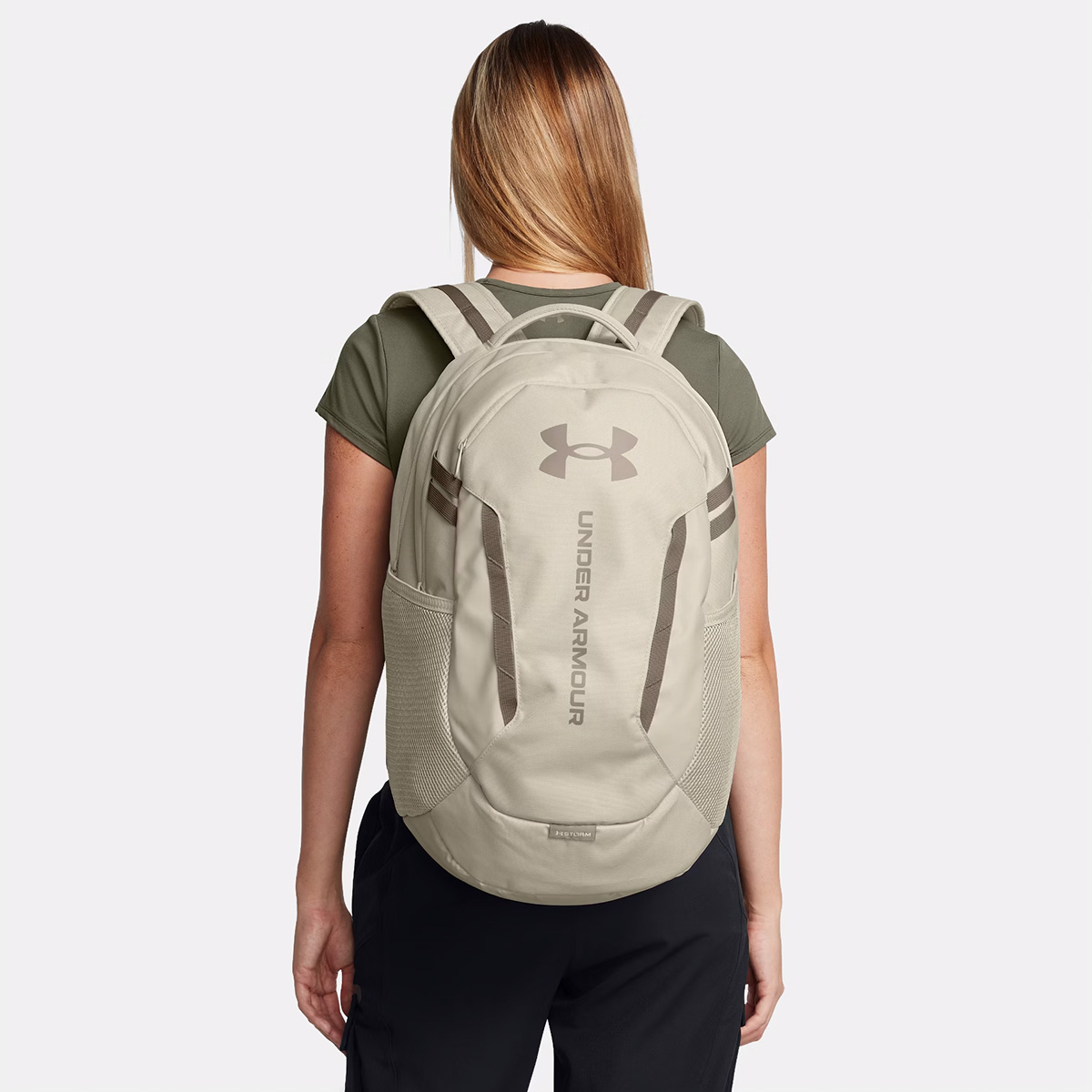 Sac à dos Under Armour 29L Hustle 6.0 Camouflage Marron khaki 1384672-289 Vue porté de dos