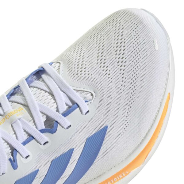 Chaussure de running Adidas Supernova Rise 2 Blanche, bleu ciel et orange JQ7709 Detail Front Top Lateral