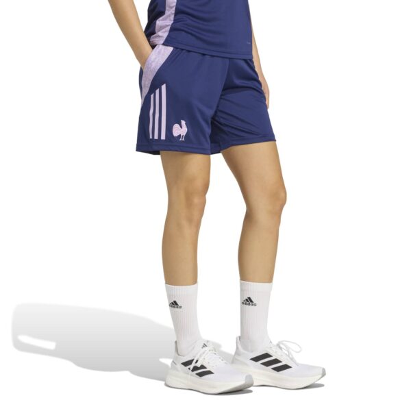 Short d'entrainement pour femme XV de France Supporter Bleu marine JN0804 Vue porté de face lateral