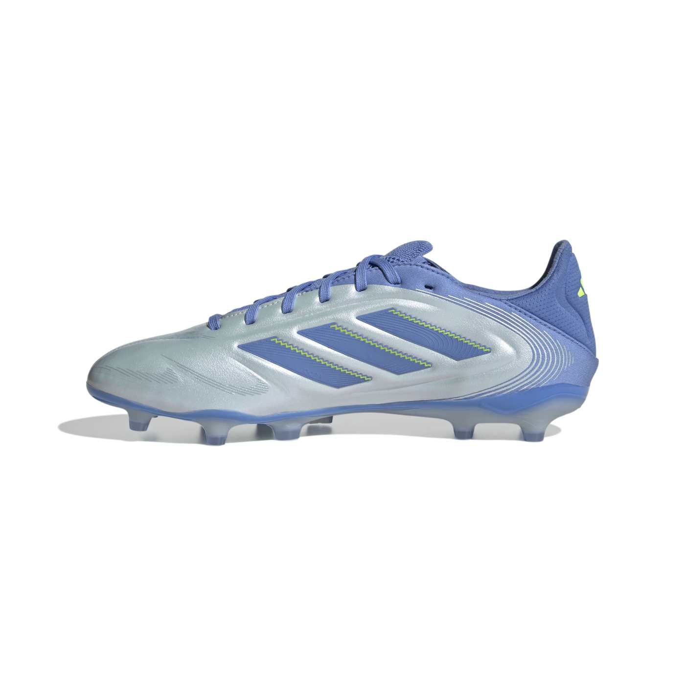 Crampons Adidas Copa Pure Pro Fg Bleu clair Univers Crampons