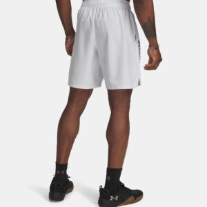 Short UA Tech™ Woven Wordmark Blanc pour homme Under Armour 1383356-023 Vue porté de dos
