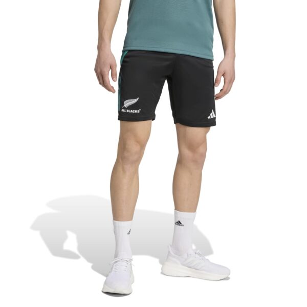Shorts de sport Adidas All Blacks Noir et vert JM9638 Vue porté de face