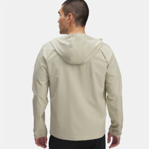 Veste coupe-vent UA Stretch Woven pour homme Under Armour Beige 6003001-289 Vue porté de dos