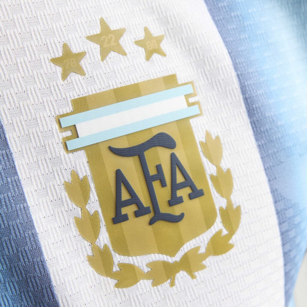 Detail maillot football Argentine Coupe du monde 2026, 3 étoiles