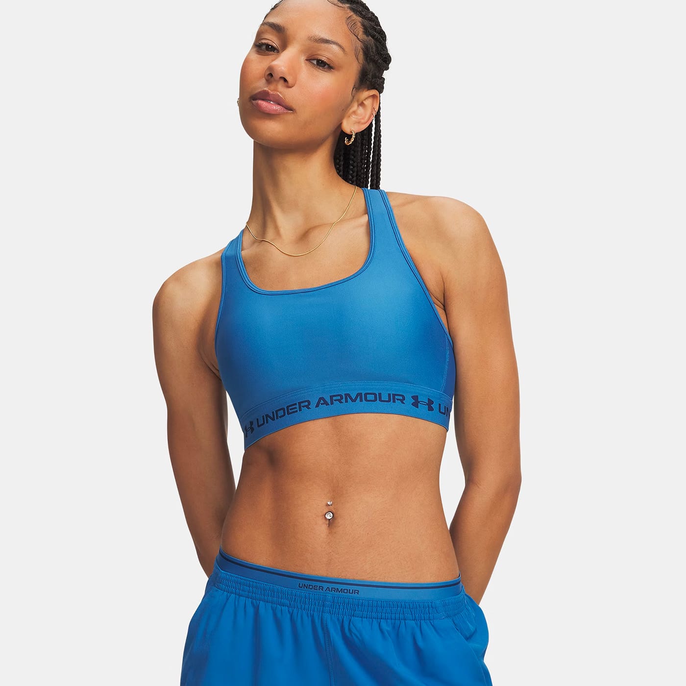 Brassière de sport Under Armour® à dos croisé et maintien modéré Bleu 1361034-430 Vue porté de face