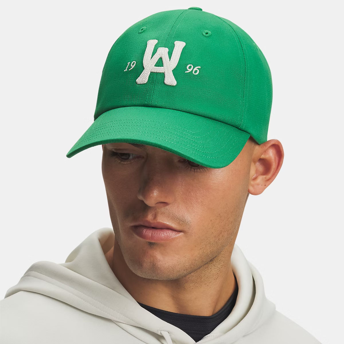 Casquette ajustable UA Essential Low Unisexe Kelly vert 6013123-305 Vue porté de face