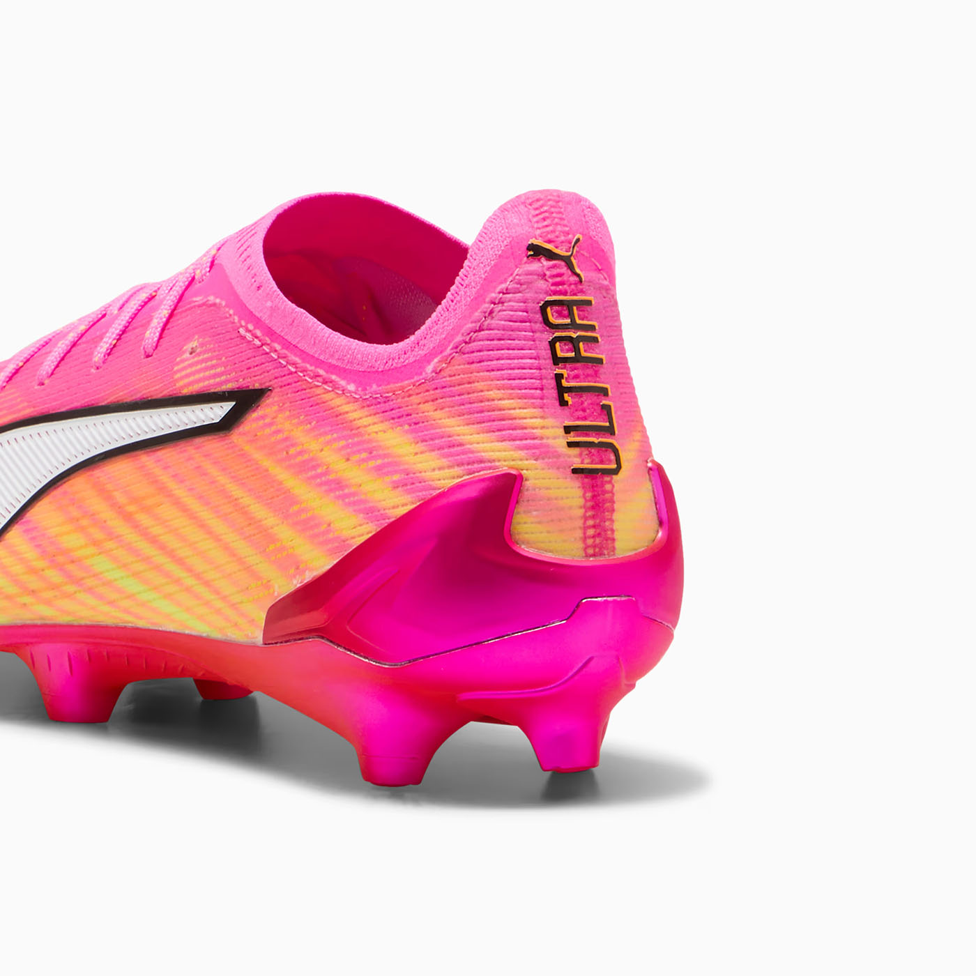 Crampons de football Puma Ultra 6 Ultimate FG Rose, orange et bleu 108699-05 Back