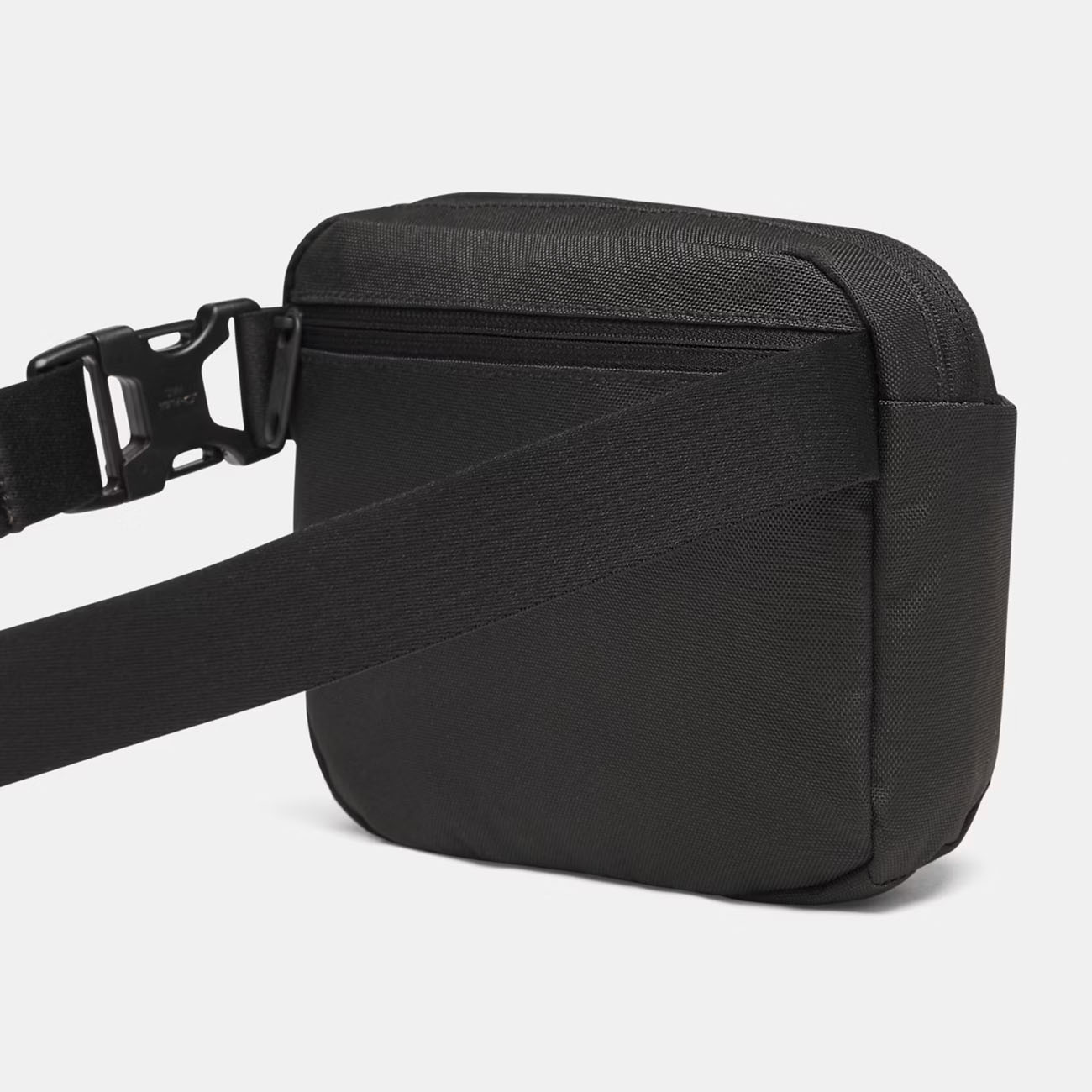 Sac banane en bandoulière UA Essential 2,5L Noir 6011275-001 Dos