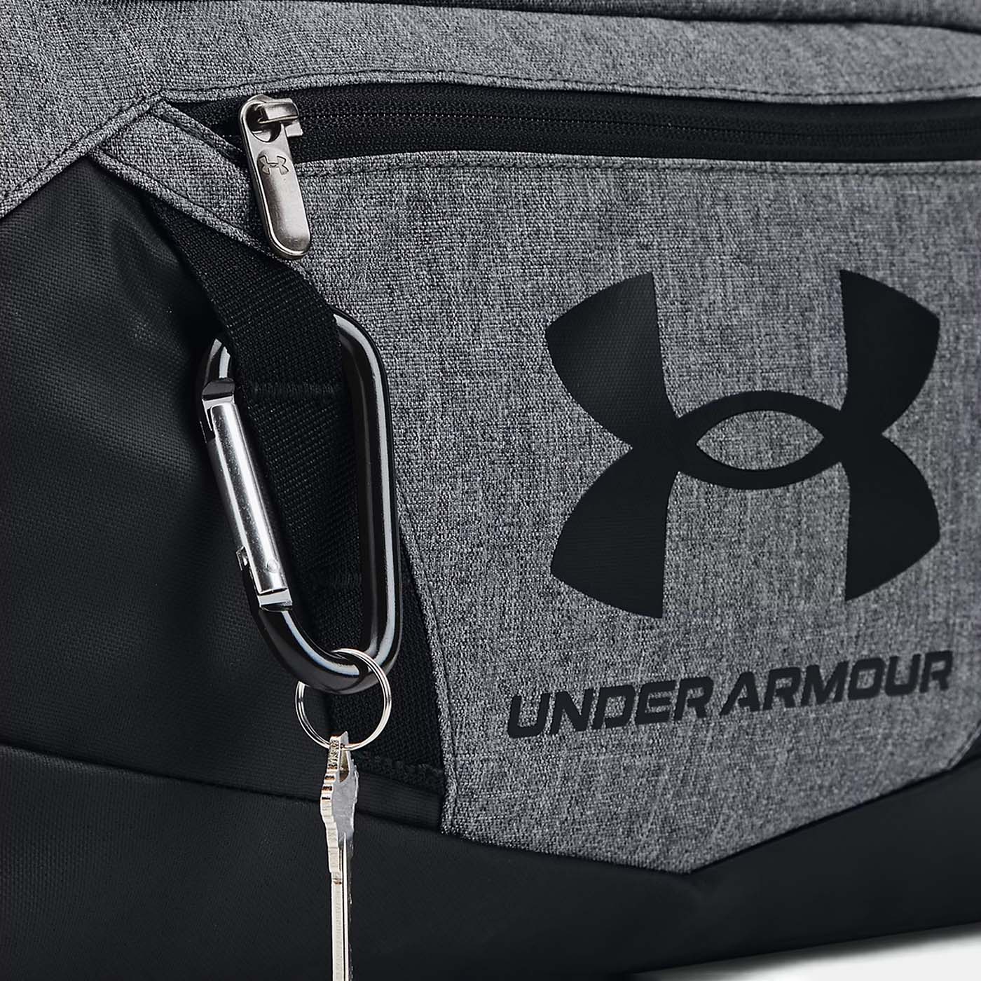 Sac de sport UA Undeniable 5.0 XS 23L Gris chiné 1369221-012 Detail Face