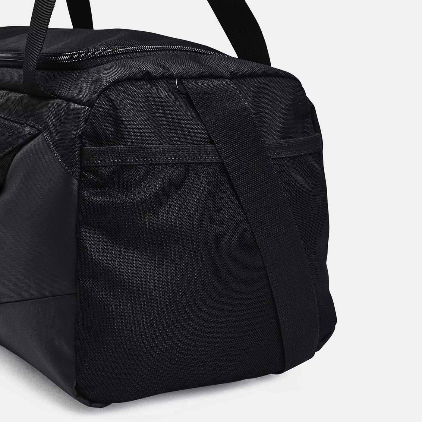Sac de sport UA Undeniable 5.0 XS 23L Noir 1369221-001 Detail Lateral