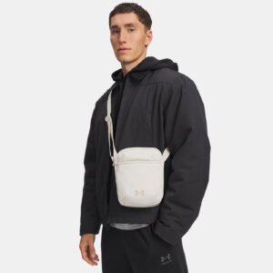 Sacoche UA Essential 3,2L Beige 6011276-135 Vue porté