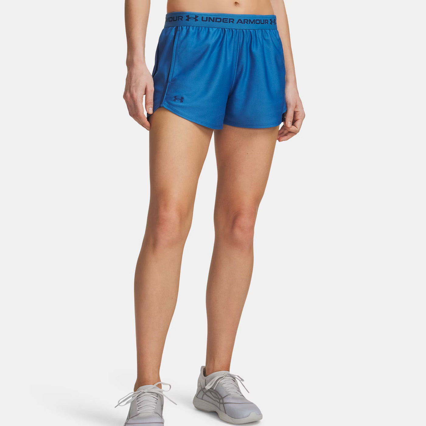 Short UA Tech™ Play Up pour femme Under Armour Bleu 1389882-430 Vue porté de face
