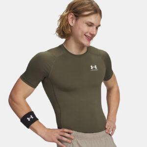 T-shirt Lycra Under Armour HeatGear® Vert kaki pour homme 1361518-390 Vue porté de face