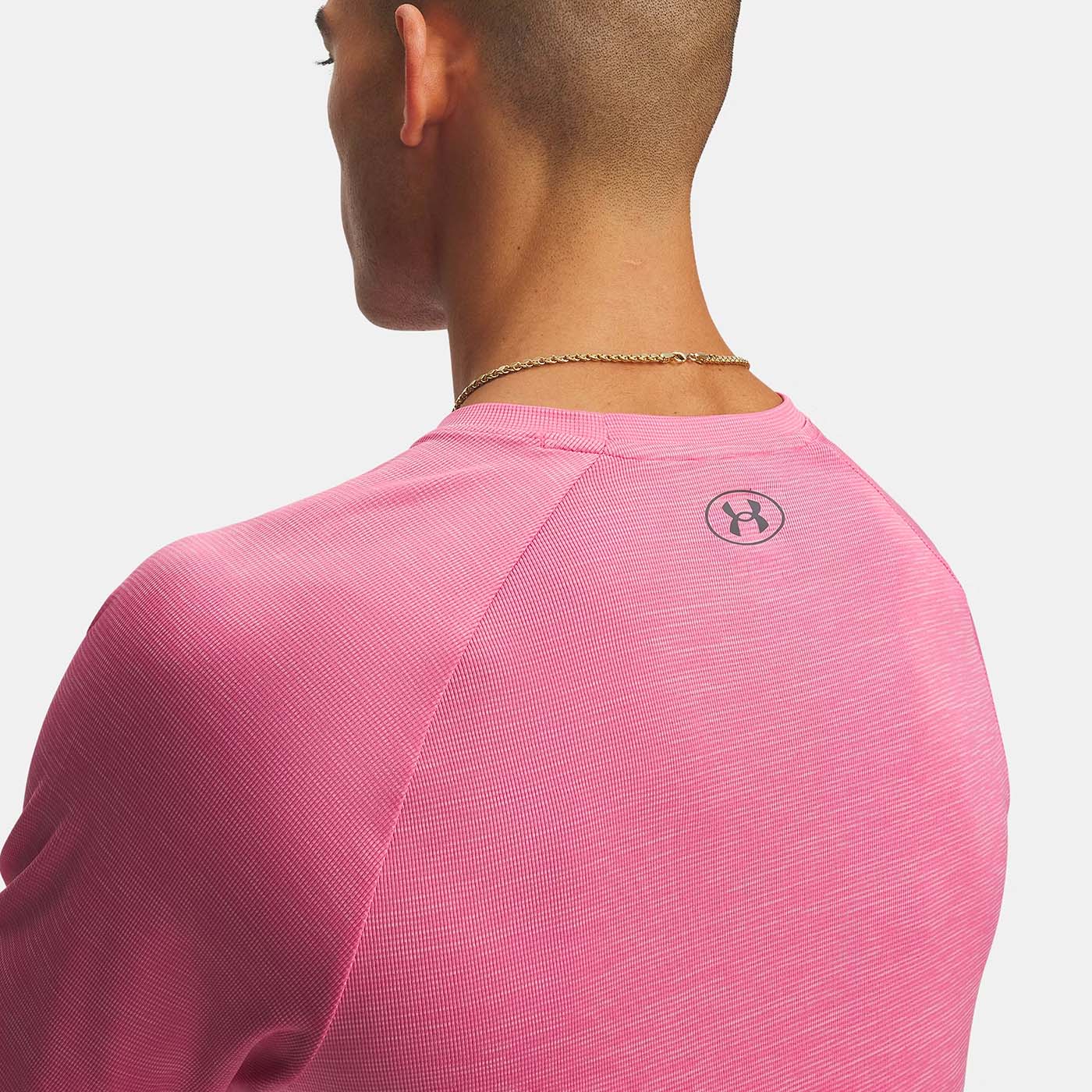 T-shirt UA Tech™ texturé pour homme Under Armour Rose flash 1382796-637 Detail dos