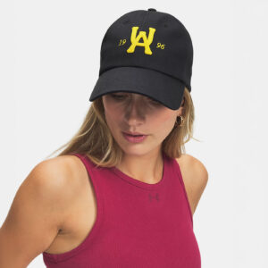 Casquette ajustable UA Essential Low Unisexe Noir et jaune 6013123-001 Vue porté face