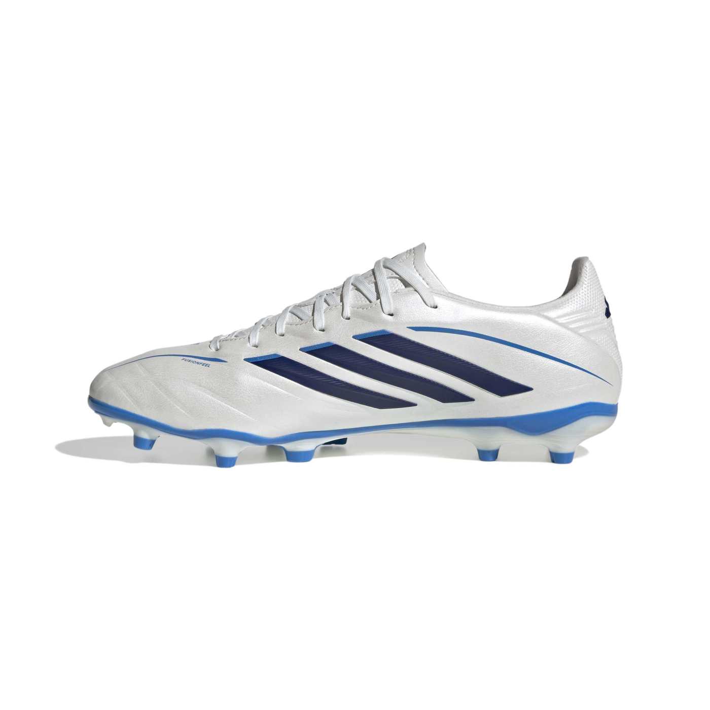 Crampons Adidas Copa Pure IV League FG Blanc et bleu KI0656 Medial