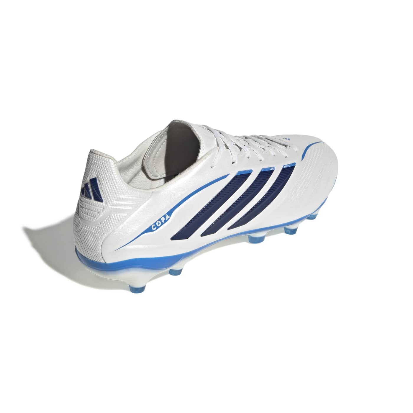 Crampons Adidas Copa Pure IV Pro FG Blanc et bleu KI0627 Back Lateral Top