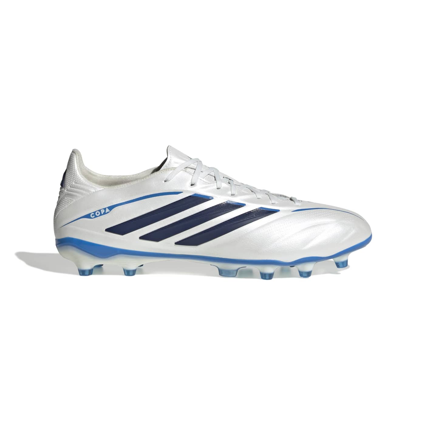 Crampons Adidas Copa Pure IV Pro FG Blanc et bleu KI0627 Lateral