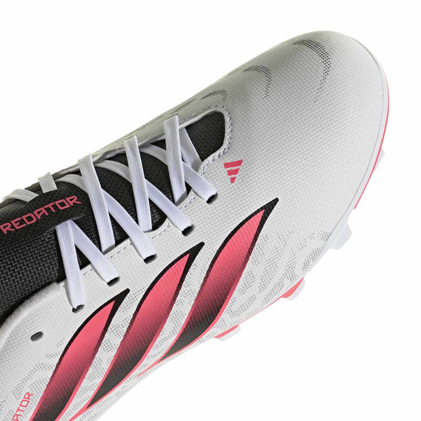 Crampons Junior Adidas Predator Club FG:MG IH2099 Detail Front Top Lateral