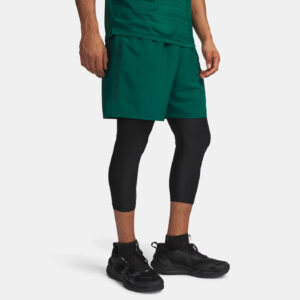 Short 21cm UA Tech™ tissé avec logo pour homme Under Armour Vert campus 1383356-312 Vue porté de face