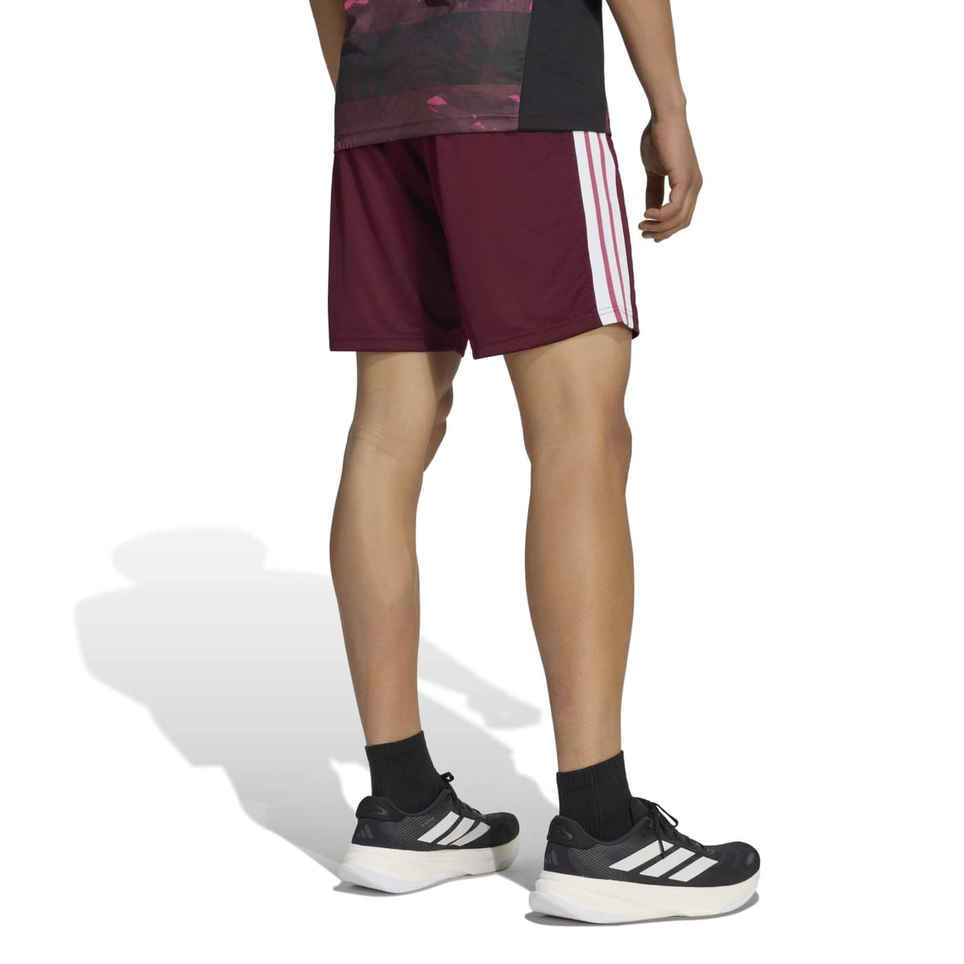 Short de sport All Blacks Adidas Homme Bordeaux KX2877 Vue porté de dos