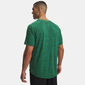 T-shirt UA Tech™ texturé pour homme Under Armour Vert 1382796-312 Vue porté de dos