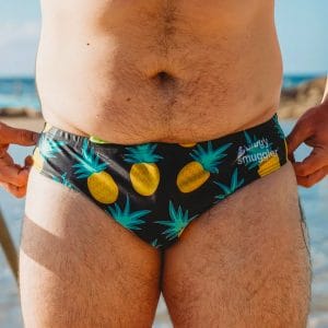 Maillot de bain Budgy Smuggler Black Fineapples Vue porté de face