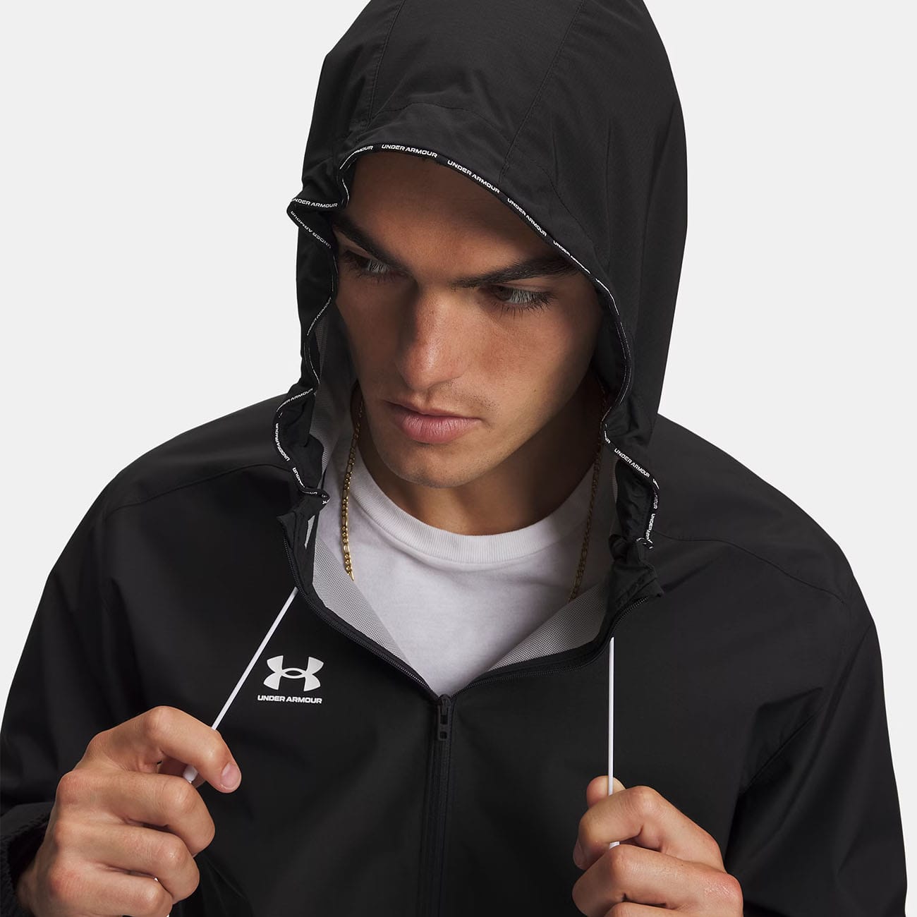 Veste extérieure à capuche pour homme UA Challenger Pro Storm Noir 6013756-008 Detail Face