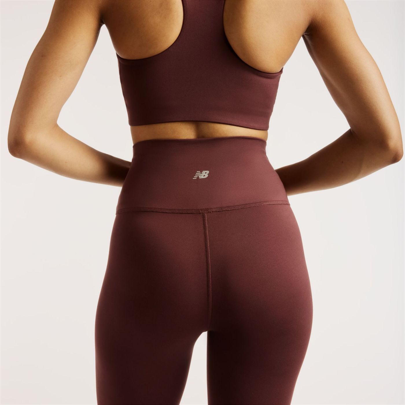 Legging New Balance Essential High Rise Bordeaux Femme Detail dos