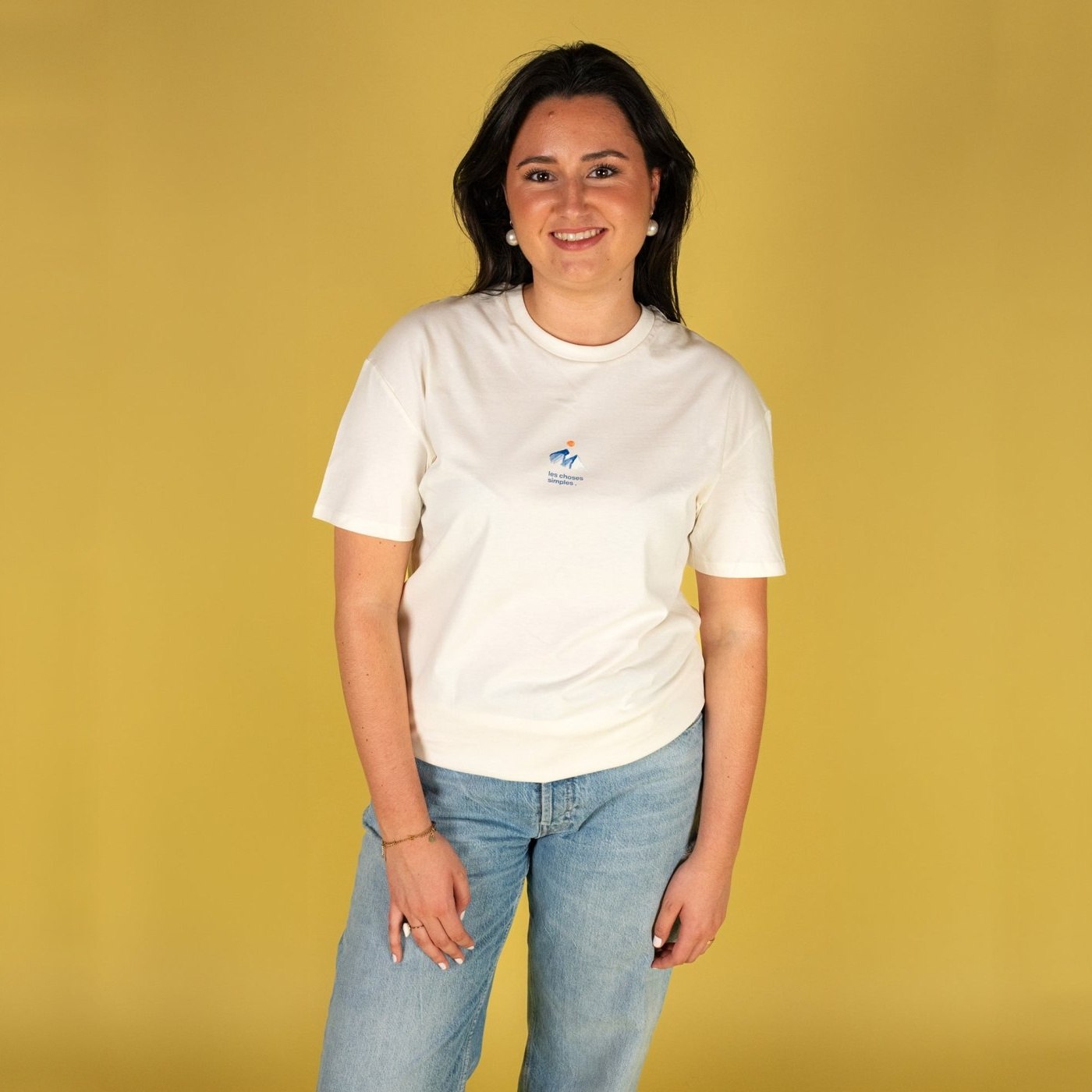 T-shirt Les Choses Simples Pyrénées Unisexe Ivoire – Image 2